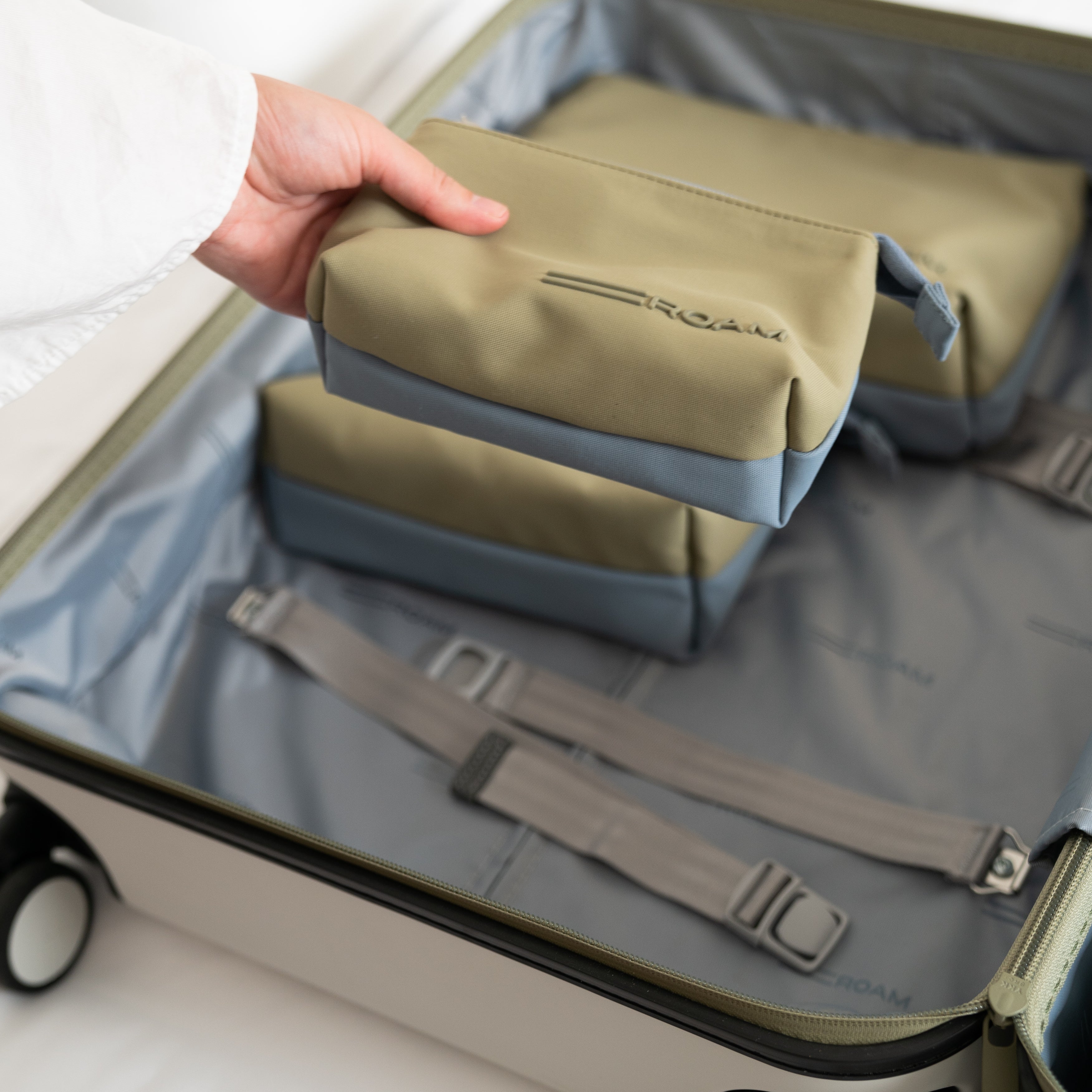 Top 10 Tips for Packing Light – ROAM Luggage