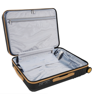 100% recycled lining with antimicrobial treatment to prevent harmful microorganisms.