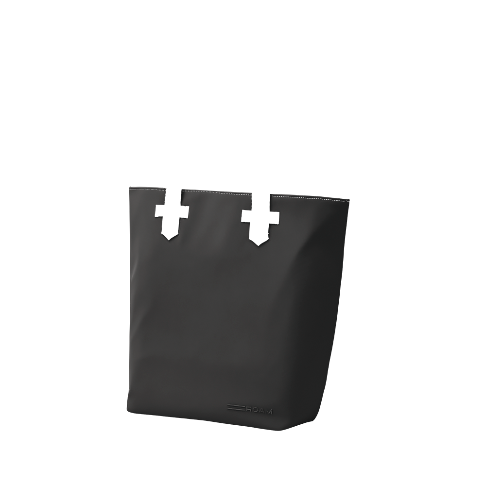 tote shop front in kyoto black